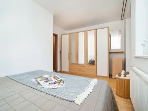 Pronájem bytu 2+kk, Praha - Dubeč, U lipové aleje, 60 m2