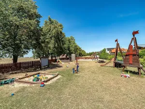 Pronájem bytu 2+kk, Praha - Dubeč, U lipové aleje, 60 m2