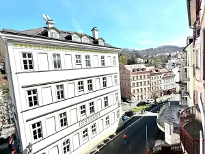 Prodej bytu 4+kk, Karlovy Vary, Zámecký vrch, 177 m2