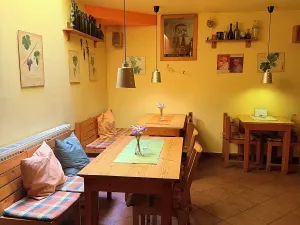 Pronájem obchodního prostoru, Kutná Hora, Václavské náměstí, 270 m2