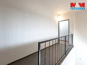 Prodej bytu 1+kk, Doubravčice, V bytovkách, 35 m2