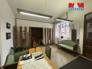 Pronájem obchodního prostoru, Úštěk - Úštěk-Vnitřní Město, Mírové náměstí, 34 m2