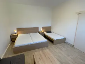Pronájem bytu 2+kk, Praha - Hodkovičky, Na výspě, 42 m2