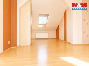 Prodej činžovního domu, Karlovy Vary - Tašovice, Česká, 200 m2