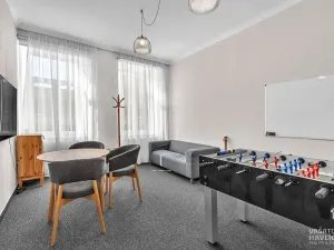 Pronájem obchodního prostoru, Chrudim, V Hliníkách, 172 m2