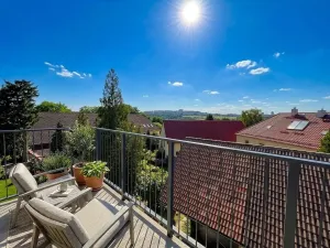 Prodej bytu 4+kk, Praha - Holyně, náměstí Pod lípou, 128 m2