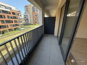 Pronájem bytu 1+kk, Praha - Hloubětín, Poděbradská, 35 m2