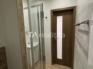 Pronájem bytu 2+kk, Karviná, Slovenská, 37 m2