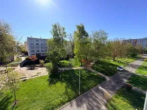 Prodej bytu 3+1, Cheb, 17. listopadu, 65 m2