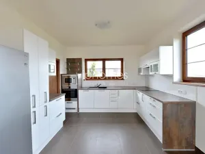Pronájem vily, Horoměřice, Rabochova, 260 m2