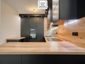 Prodej bytu 3+kk, Praha - Strašnice, Zvěřinova, 97 m2