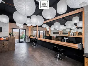 Prodej obchodního prostoru, Praha - Smíchov, Pod Barvířkou, 73 m2