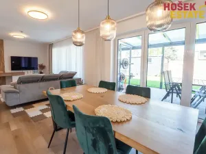 Pronájem rodinného domu, Holubice, 122 m2