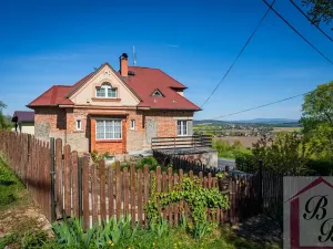 Prodej rodinného domu, Dobrovice, 219 m2