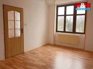 Pronájem bytu 1+1, Jaroměř, nám. Československé armády, 50 m2