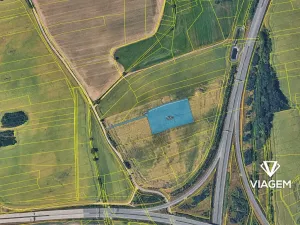 Prodej podílu pole, Zlatníky-Hodkovice, 645 m2