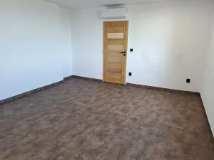 Pronájem bytu 1+kk, Hradec Králové, Pražská třída, 35 m2