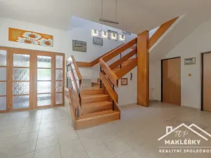 Prodej rodinného domu, Šestajovice, Máchova, 278 m2