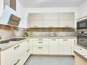 Prodej bytu 2+kk, Plzeň - Doubravka, Na Terasách, 76 m2