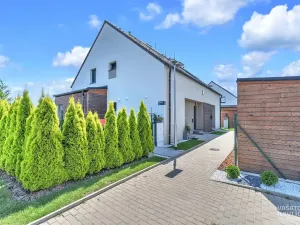 Pronájem bytu 3+kk, Lochenice, 103 m2