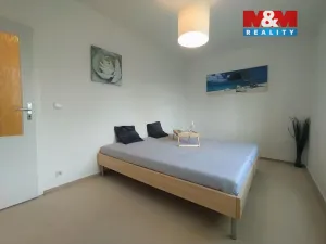 Pronájem bytu 2+kk, Praha, U kříže, 66 m2