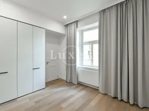 Pronájem bytu 3+kk, Praha - Vinohrady, náměstí Jiřího z Poděbrad, 92 m2