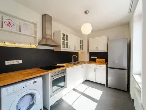 Prodej bytu 2+kk, Mikulov, Husova, 50 m2