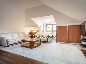 Prodej rodinného domu, Praha - Kolovraty, V Tehovičkách, 521 m2