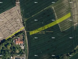 Prodej podílu pole, Nesovice, 1107 m2