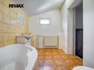 Prodej rodinného domu, Hrob, 158 m2
