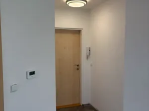 Pronájem bytu 2+1, Karlovy Vary, Moskevská, 60 m2