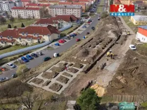 Prodej bytu 2+kk, Ostrov, Hlavní třída, 56 m2