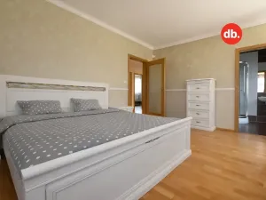 Prodej rodinného domu, Hory, 238 m2