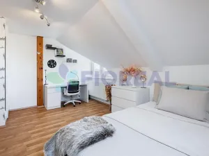 Prodej rodinného domu, Strančice, V Zátiší, 202 m2