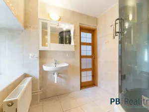 Prodej rodinného domu, Křemže, 450 m2