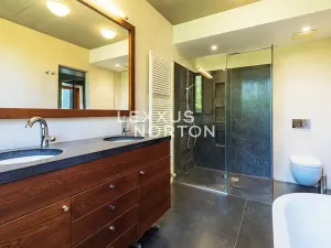 Pronájem bytu 6+kk a větší, Praha - Košíře, U Vojanky, 300 m2