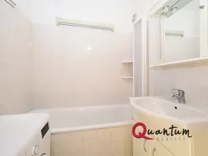Pronájem bytu 2+1, Praha - Čimice, Okořská, 57 m2