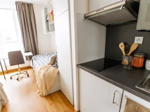Pronájem pokoje, Praha - Holešovice, Na zátorách, 16 m2