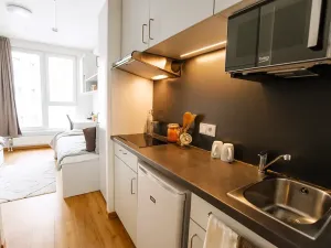 Pronájem pokoje, Praha - Holešovice, Na zátorách, 16 m2