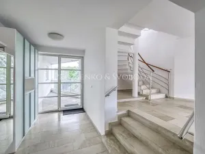 Prodej ubytování, Křižanov, Benešovo náměstí, 530 m2