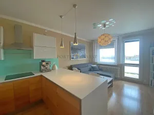 Pronájem bytu 2+kk, Praha - Troja, Krynická, 46 m2