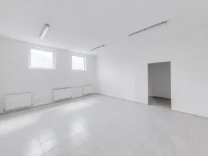 Pronájem - jiné, Kladno, Huťská, 1000 m2