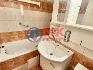 Prodej bytu 1+kk, Praha - Kobylisy, Kyselova, 28 m2