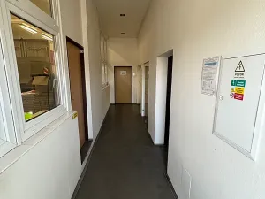 Pronájem výrobních prostor, Praha - Horní Počernice, Náchodská, 634 m2