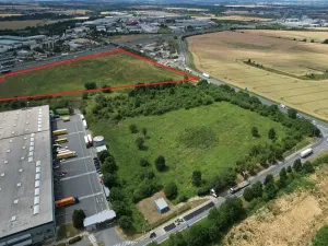 Pronájem komerčního pozemku, Praha, 10000 m2