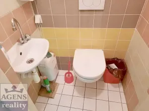 Pronájem kanceláře, Praha - Nové Město, Legerova, 18 m2