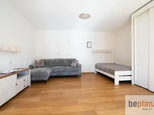 Prodej bytu 3+1, Kamenice, Ringhofferova, 75 m2