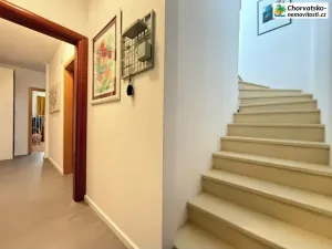 Prodej bytu 3+kk, Novalja, Chorvatsko, 67 m2