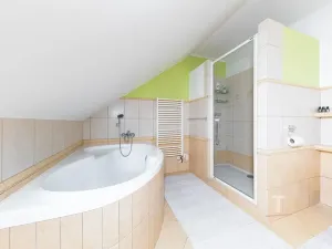 Prodej rodinného domu, Lipová-lázně, 232 m2