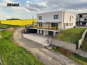 Pronájem rodinného domu, Červené Pečky, Hrabáňova, 213 m2